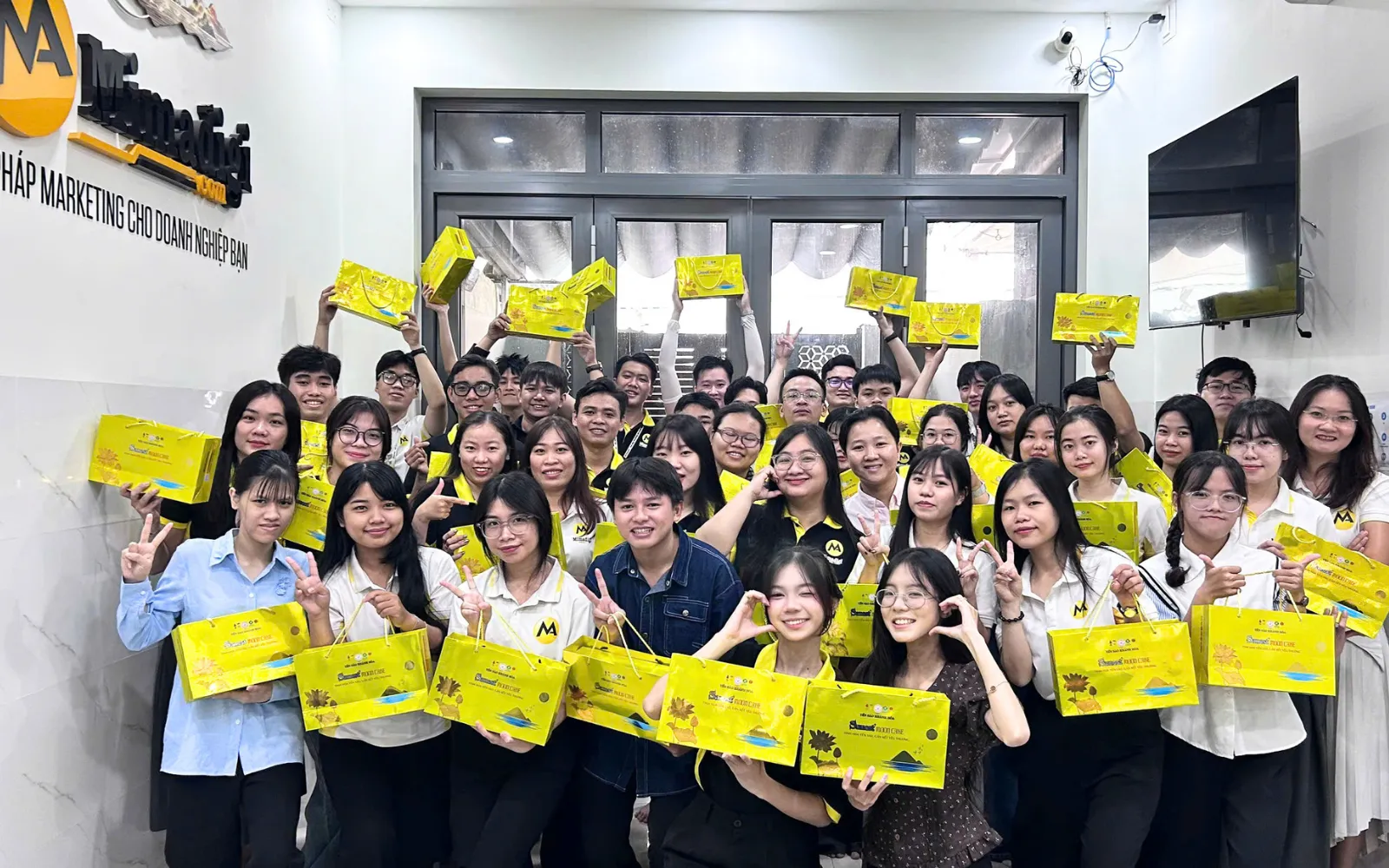 Hệ thống chăm sóc khách hàng sau khi sử dụng website MIMA